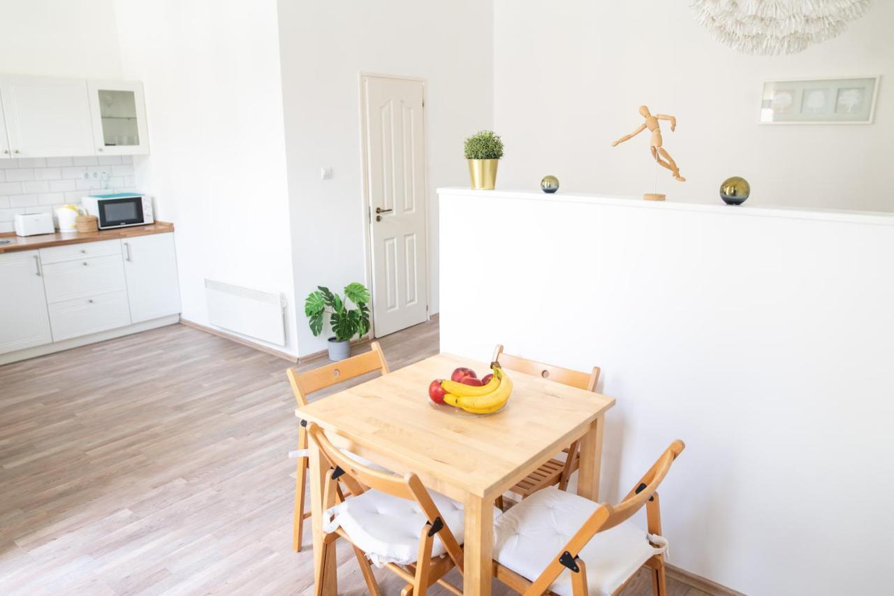 N28 Condo Apartment Next To Andrassy. Budapest Kültér fotó